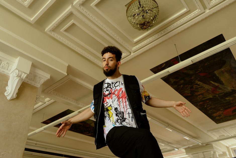 Streetwear and Fashion Trends in California for 2023