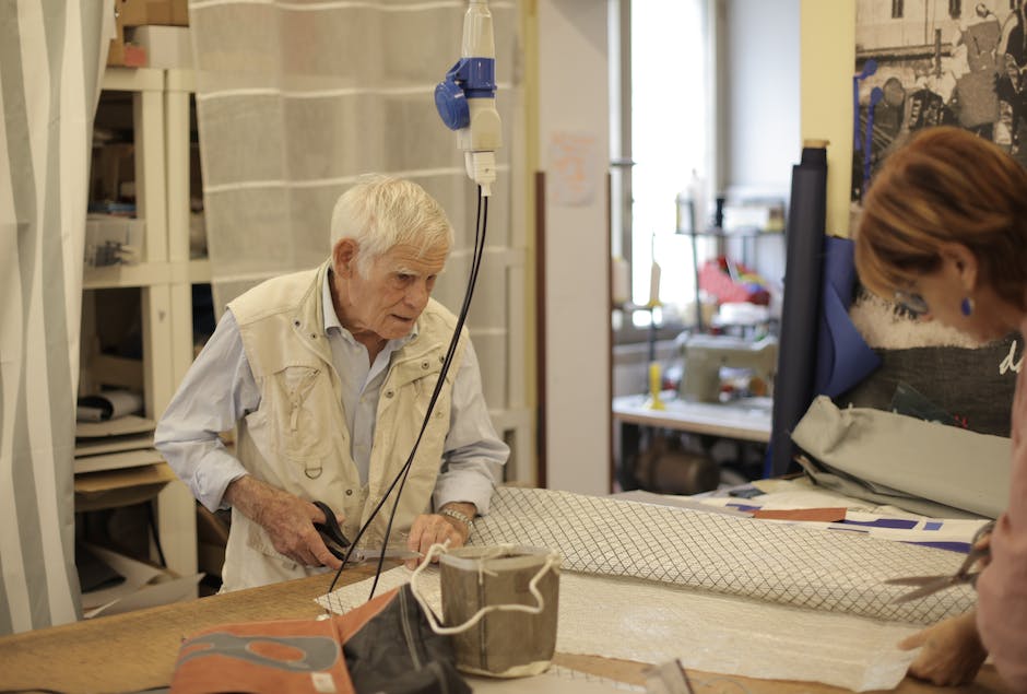The benefits of sustainable and on-demand fashion production in California