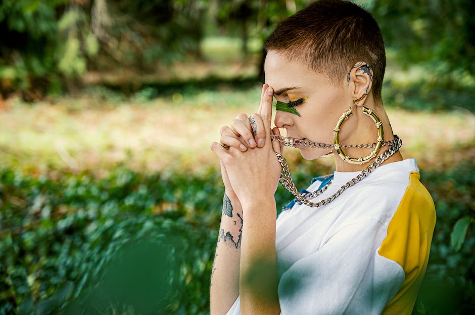 High-Fashion: California's Most Stylish Cannabis-Themed Clothing and Accessories